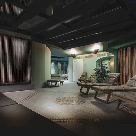 The Rex فندق زيرمات