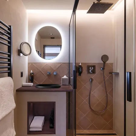 The Rex فندق زيرمات