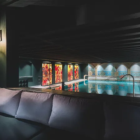 Hotel The Rex