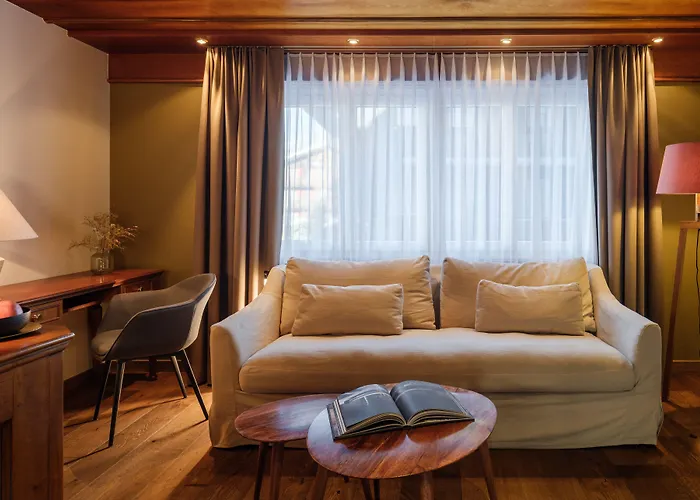 The Rex فندق زيرمات