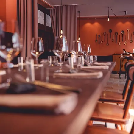 The Rex فندق زيرمات